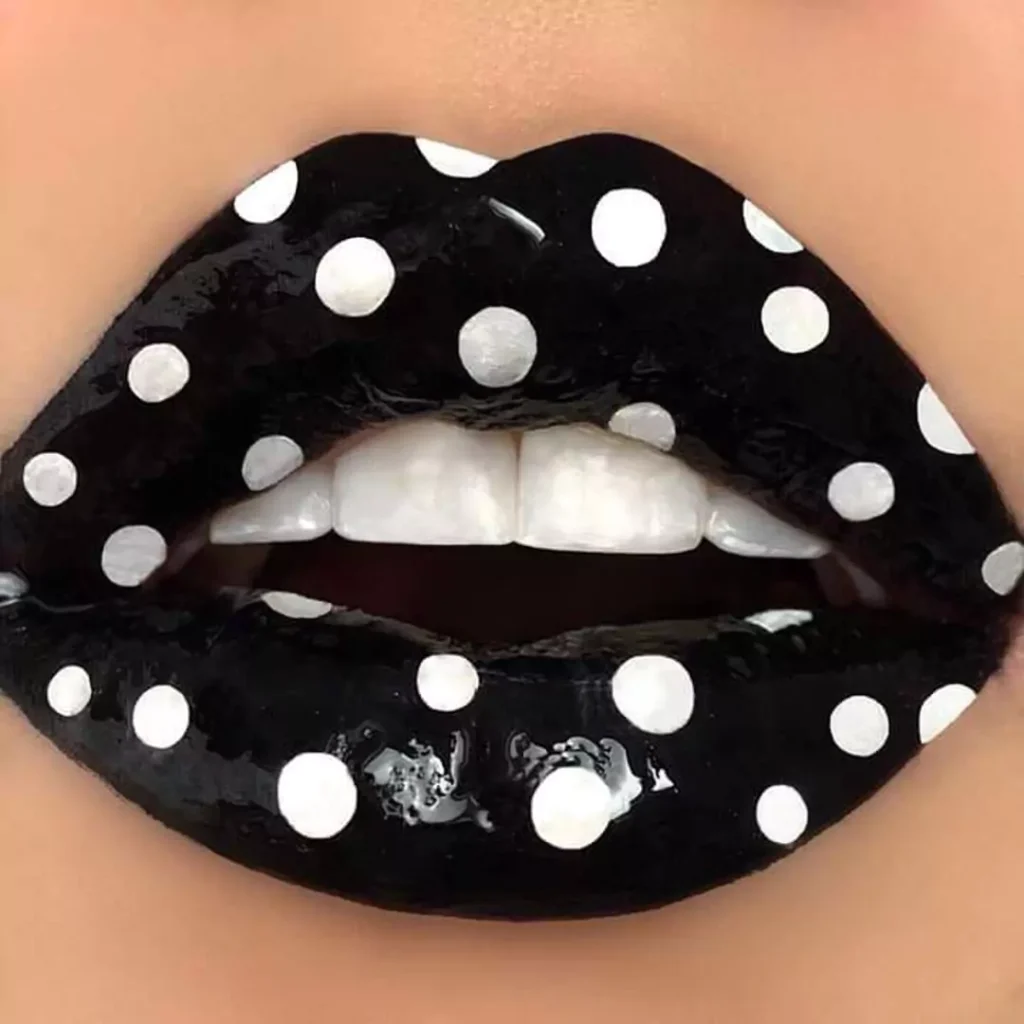 black mottled lip makeup