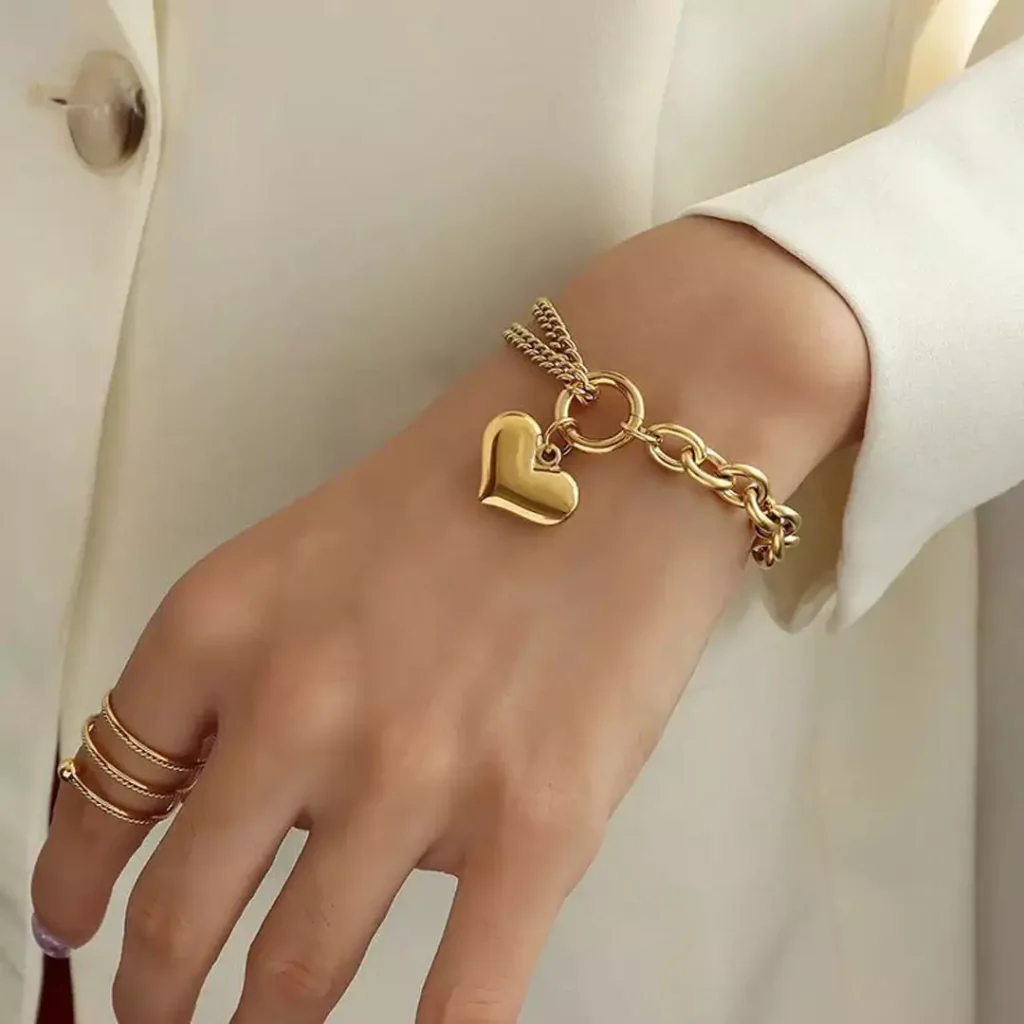 chic gold heart-shaped bracelets