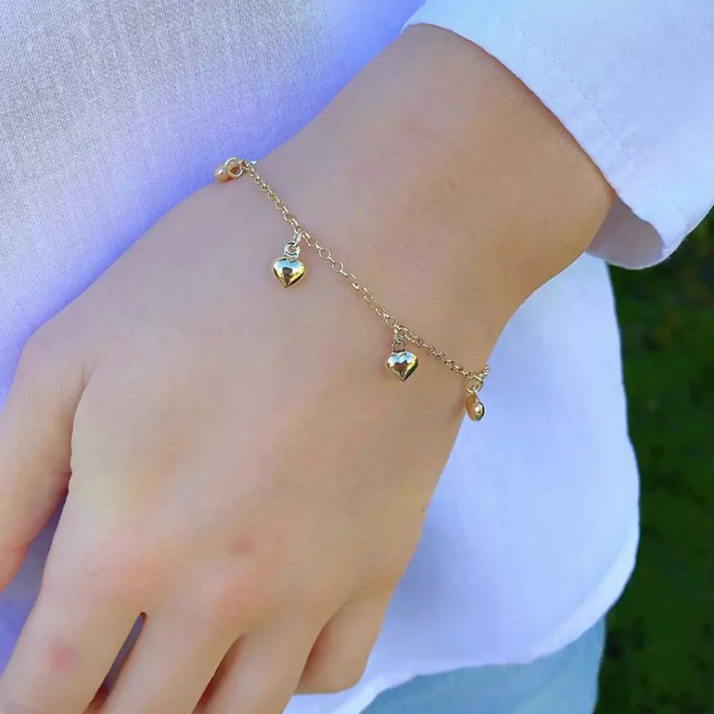 glamorous gold heart-shaped bracelets