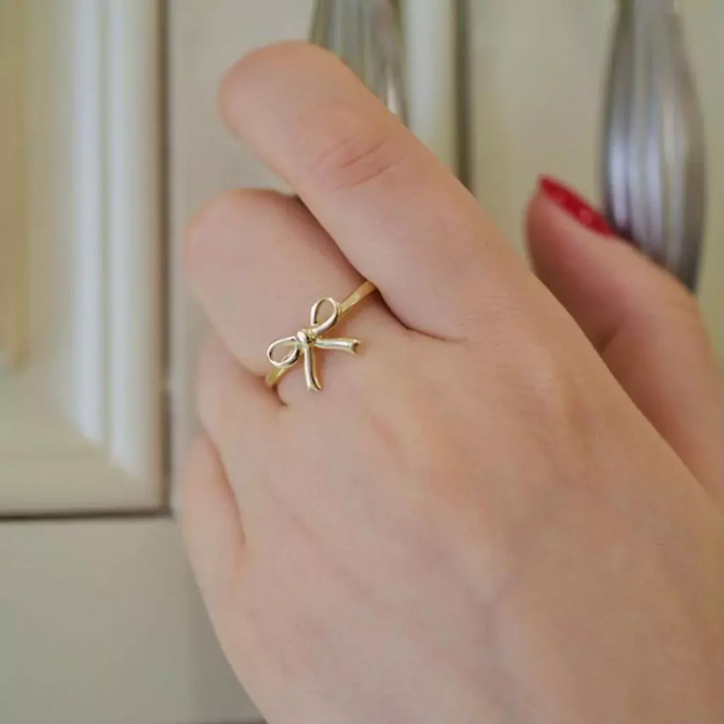 bow gold dainty Rings