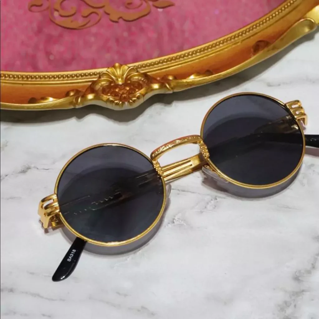 elegant Gold Frames Sunglasses for women