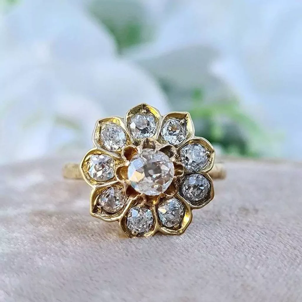 exquisite Gold flower engagement Rings