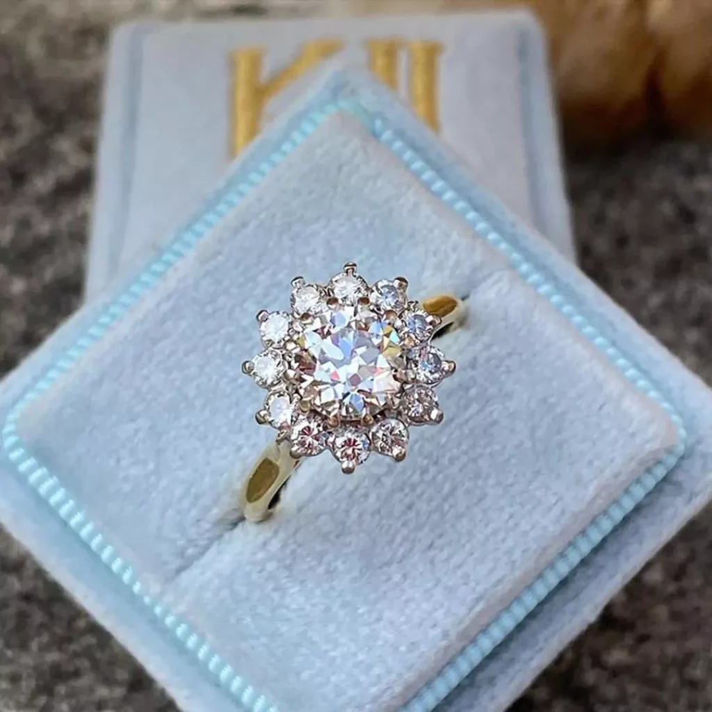 unique Gold flower engagement Rings