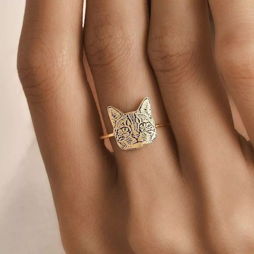 glamorous gold rings with cat designs 