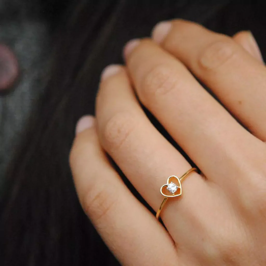 delicate gold heart-shaped rings for girls 