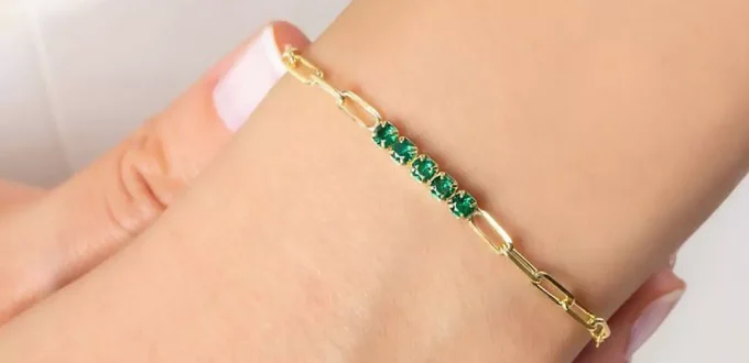 dazzling Emerald gold bracelets