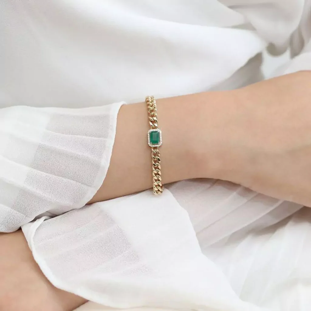 delicate Emerald gold bracelets 