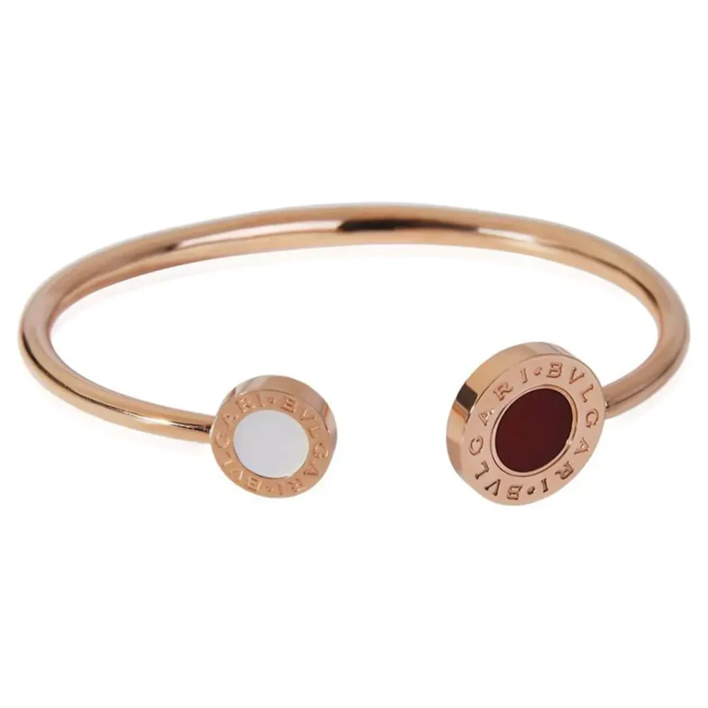 stylish BVLGARI gold bracelet for girls 