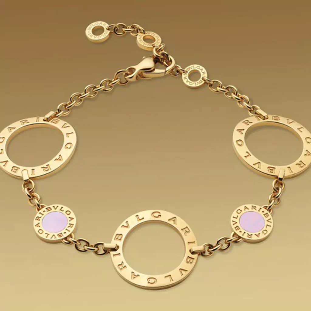 regal BVLGARI gold bracelet for girls 