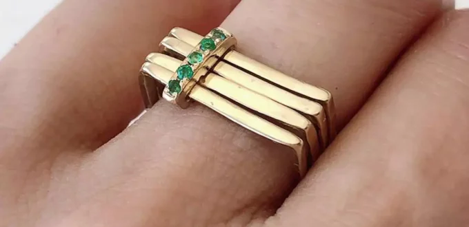 luxurious rectangular gold rings for women