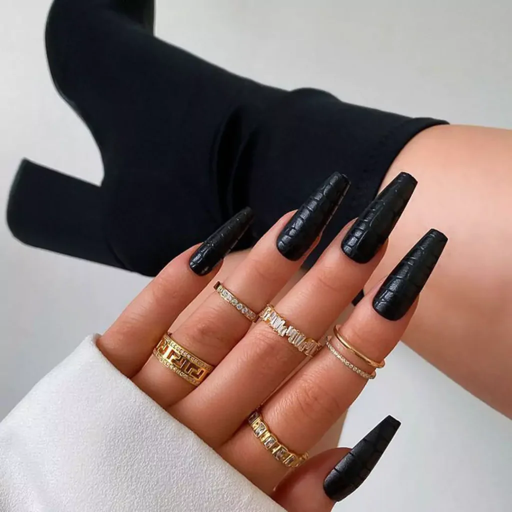 elegant matte and velvet long nail designs 