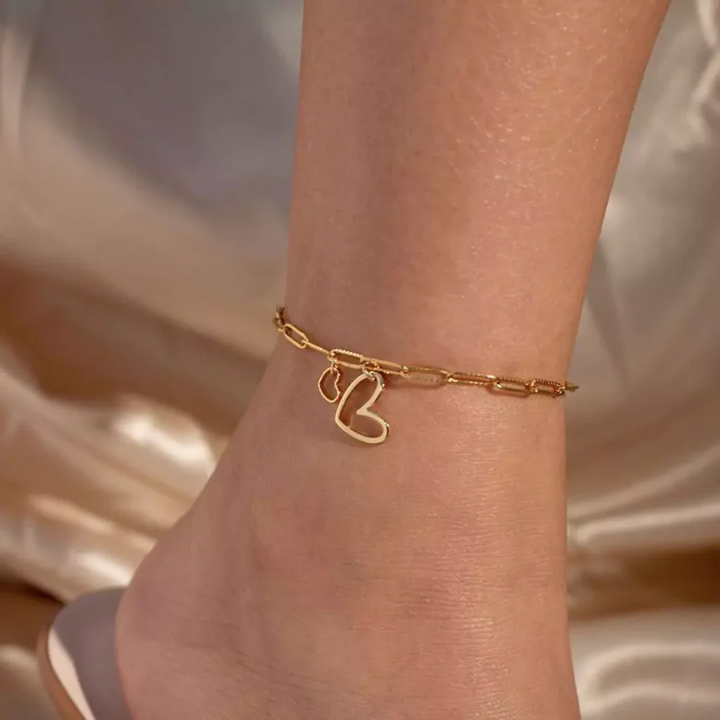 ornate Heart-Shaped Gold anklets