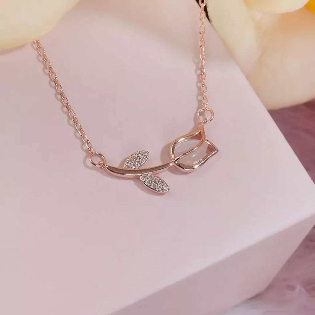 Attractive flower branch design necklaces