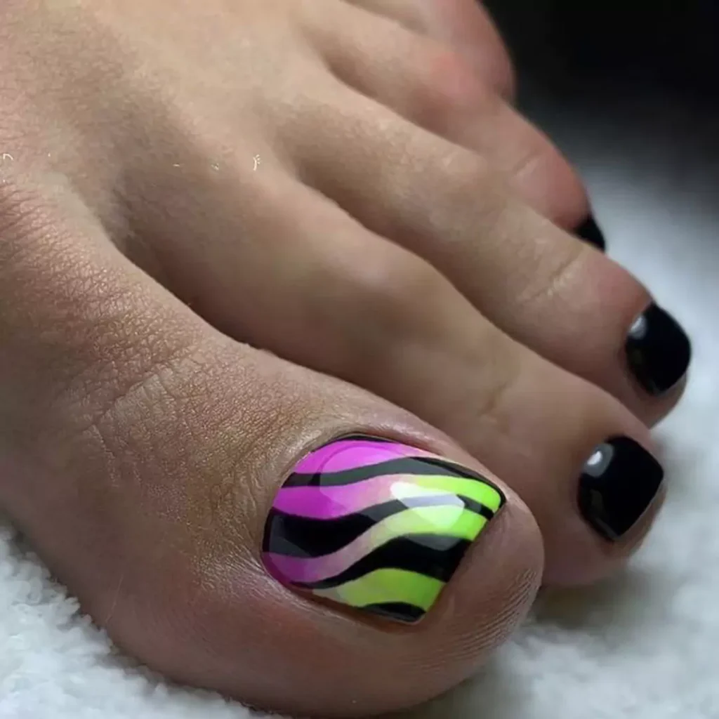 Attractive and special toenail design