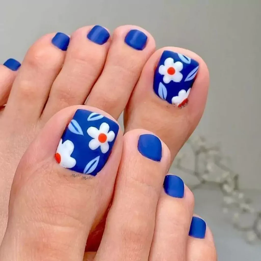 Stylish special toenail design