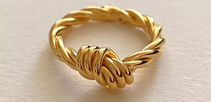 elegant gold knot ring