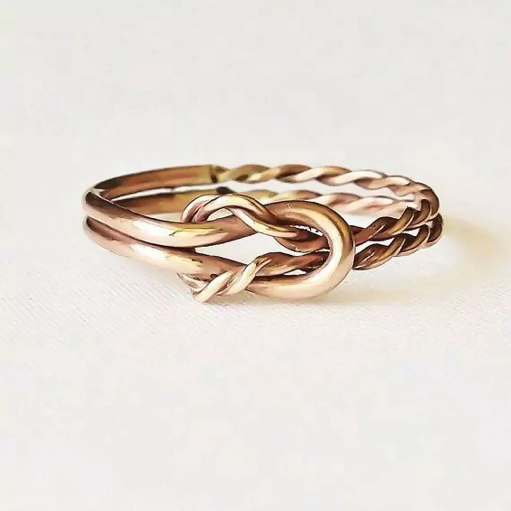 luxurious gold knot rings 