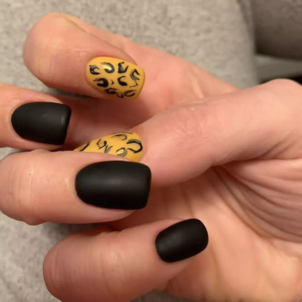 exquisite Mustard Nail art Designs 