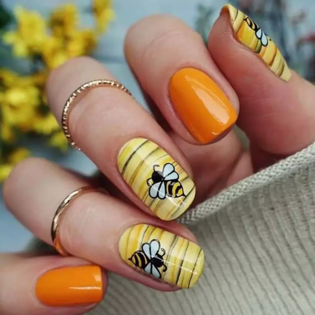 unique Bumble Bee Nail Designs