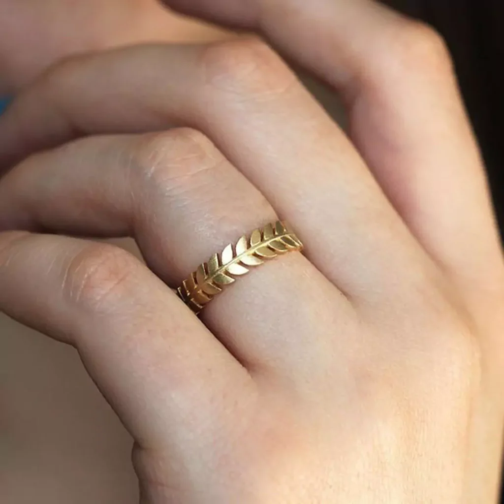 stylish gold leaf rings