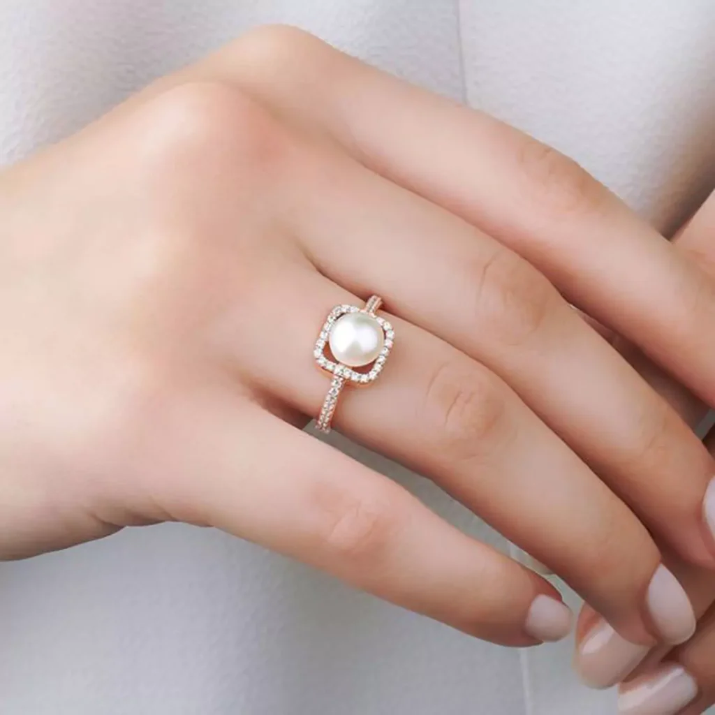 stylish pearl gold rings 