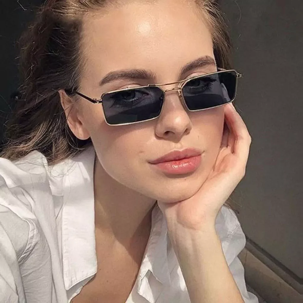 eye-catching rectangular sunglasses 