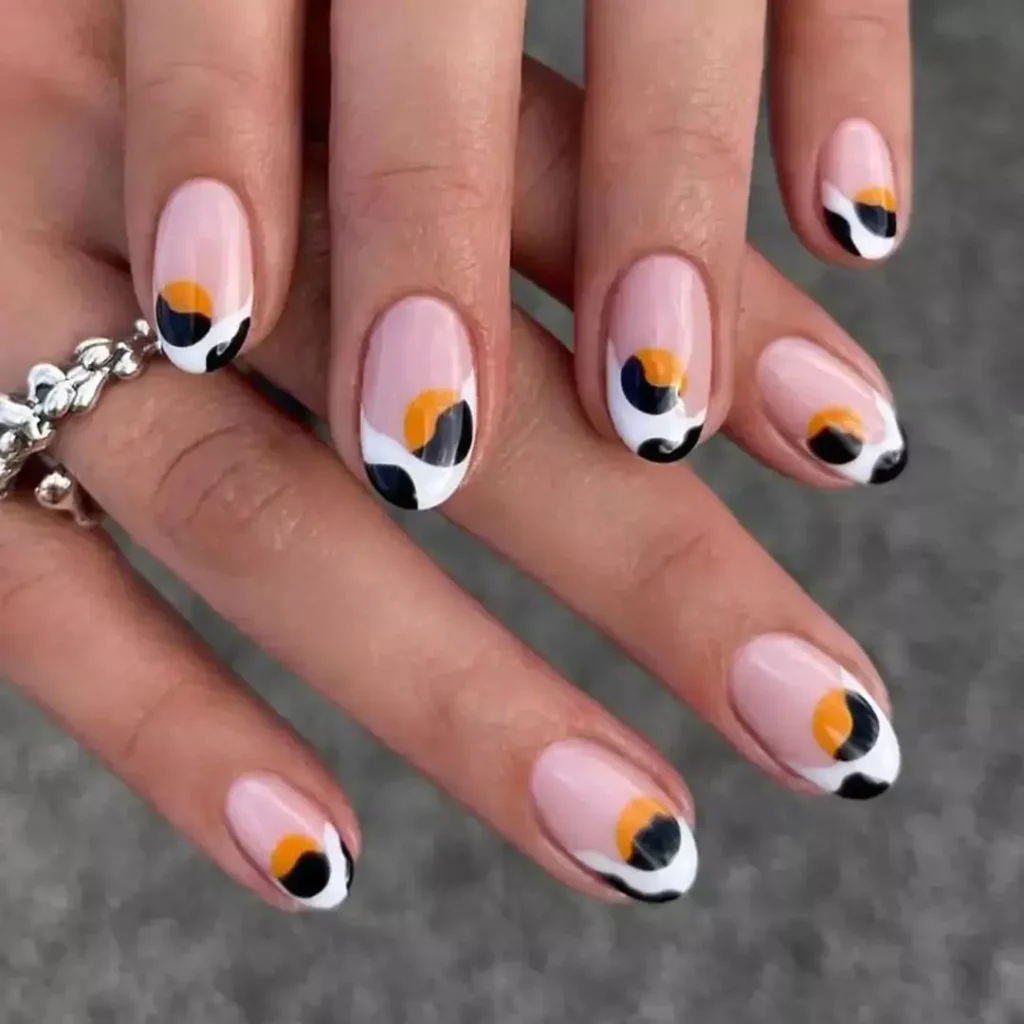 alluring short nail art with minimalist design 