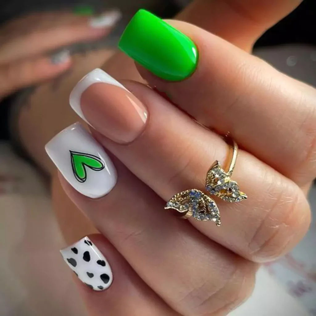 stylish short nail art with minimalist design 