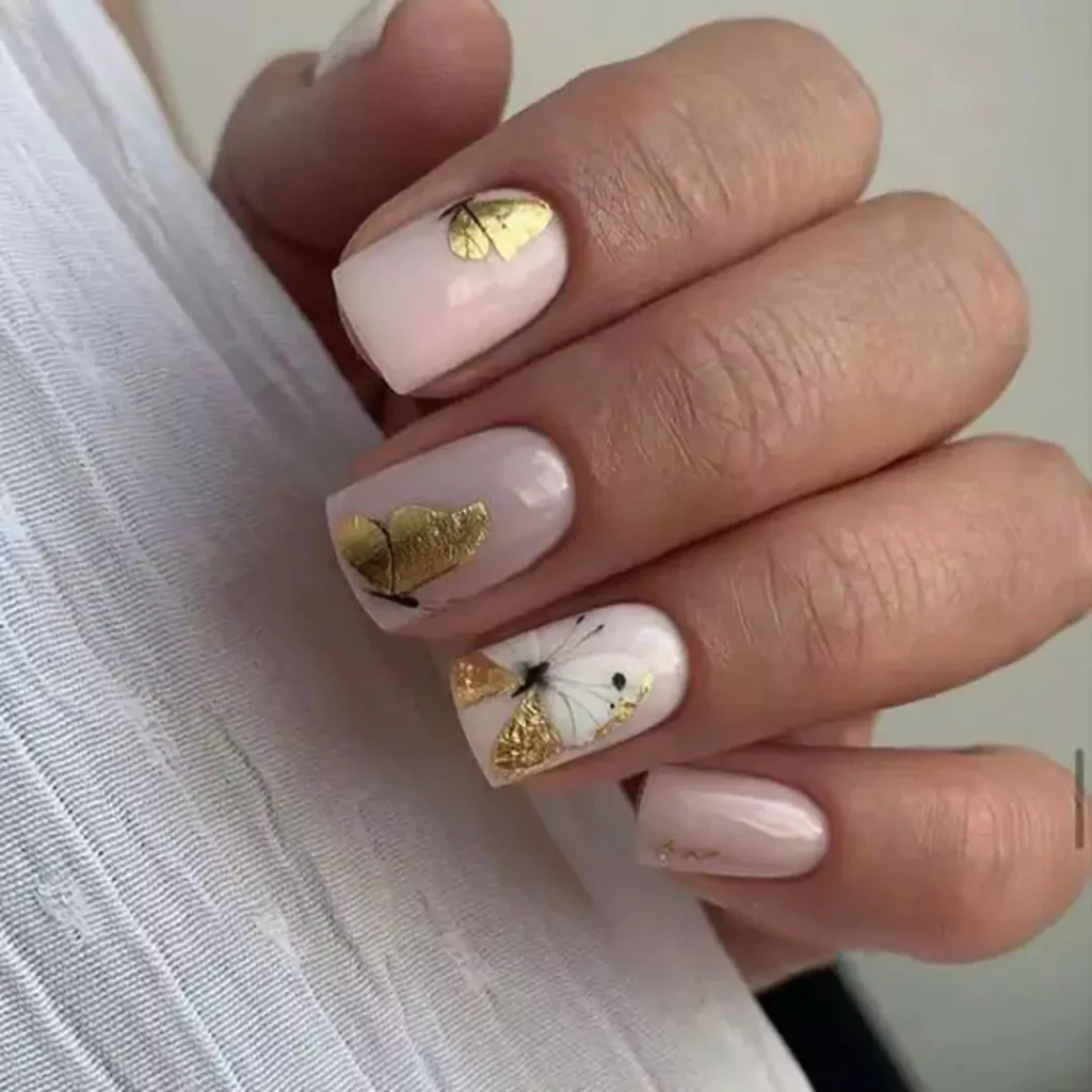 delicate trendy spring nail designs