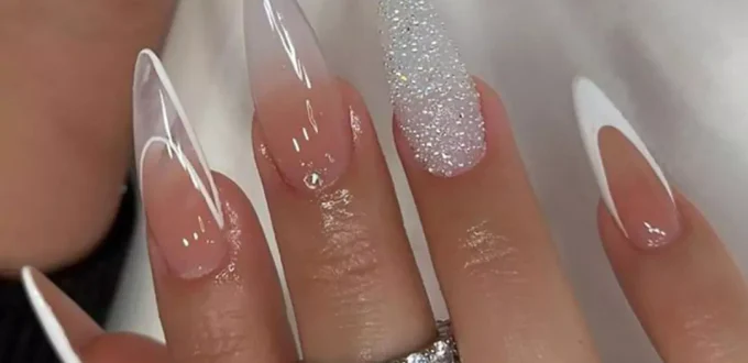 chic white acrylic nail designs