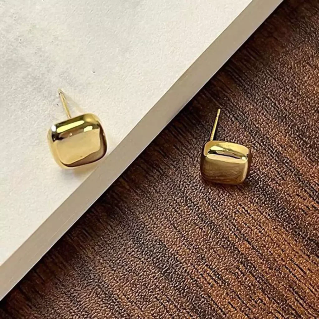 exquisite gold square studs earrings