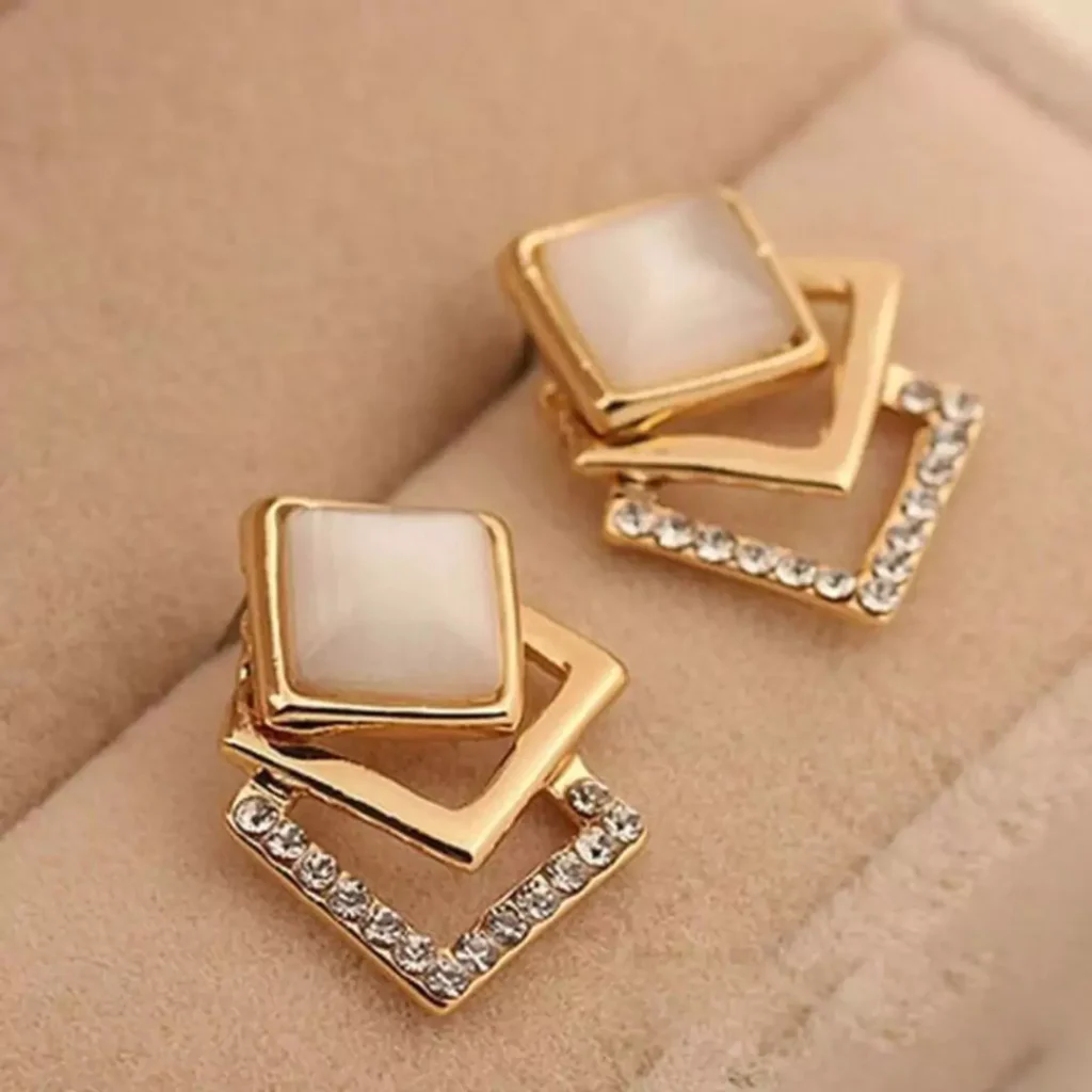 luxurious gold square studs earrings