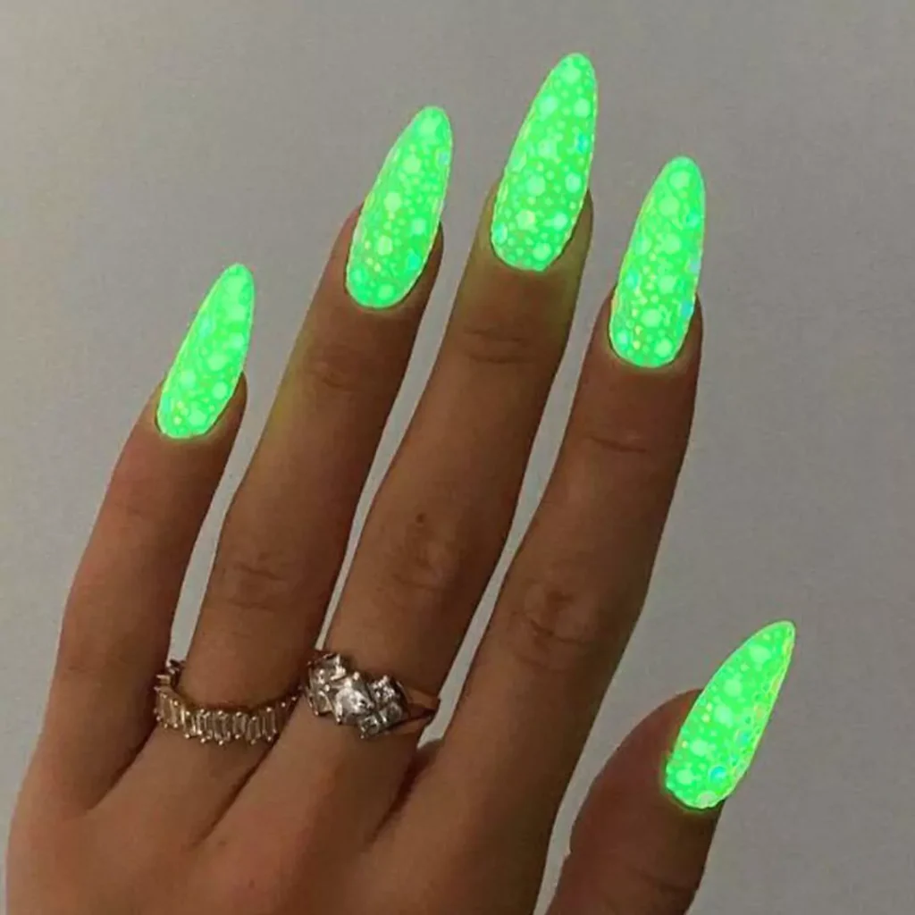 attractive neon nail designs