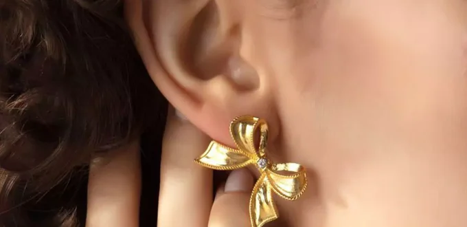 unique gold bow earrings