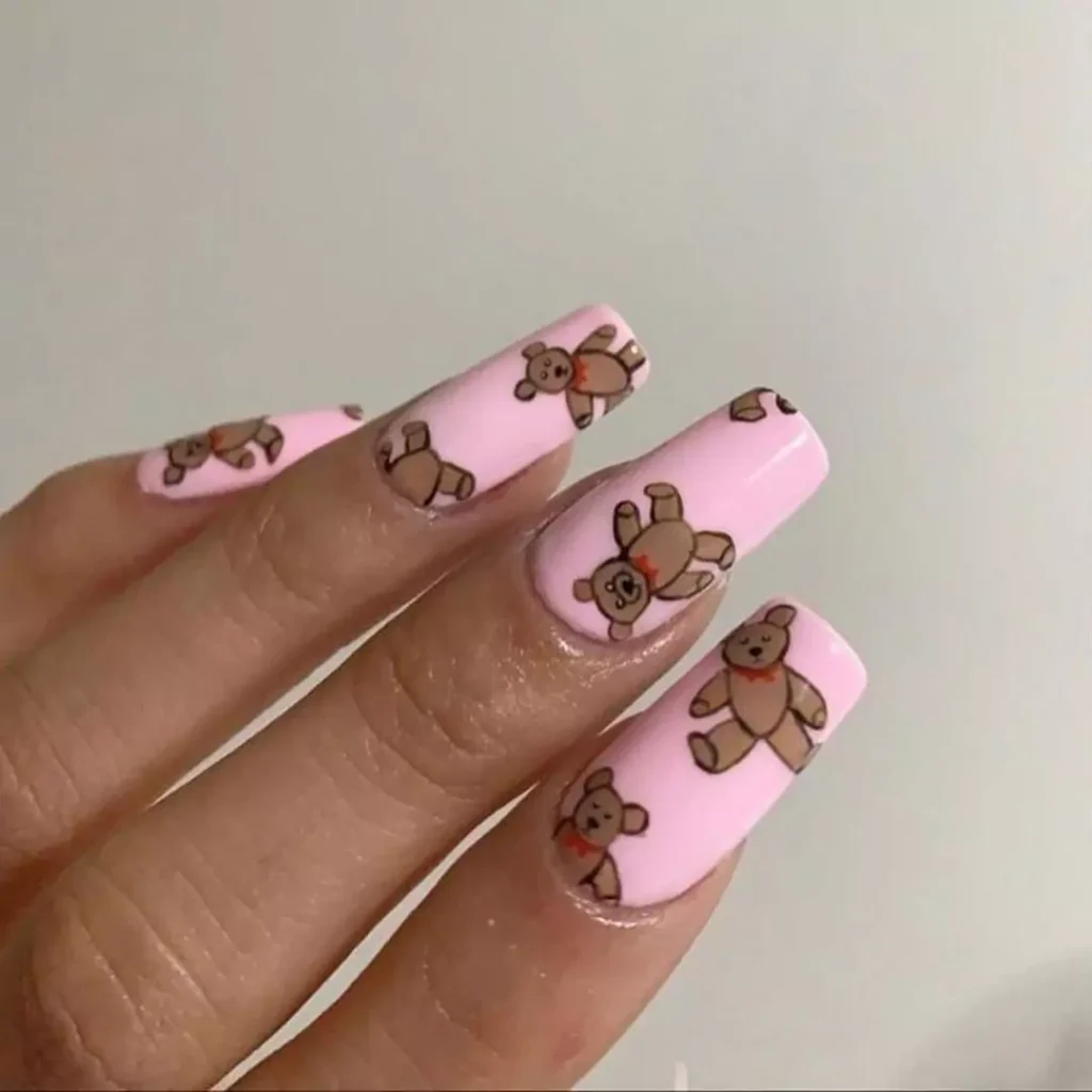 chic teddy bear nail designs