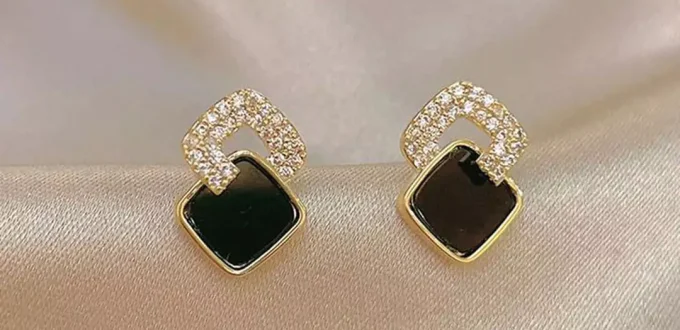 elegant square drop gold earrings