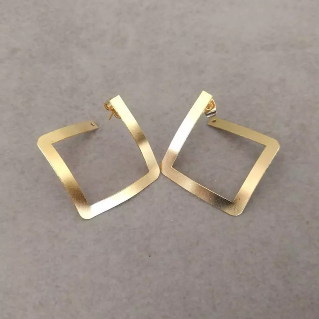 majestic square drop gold earrings