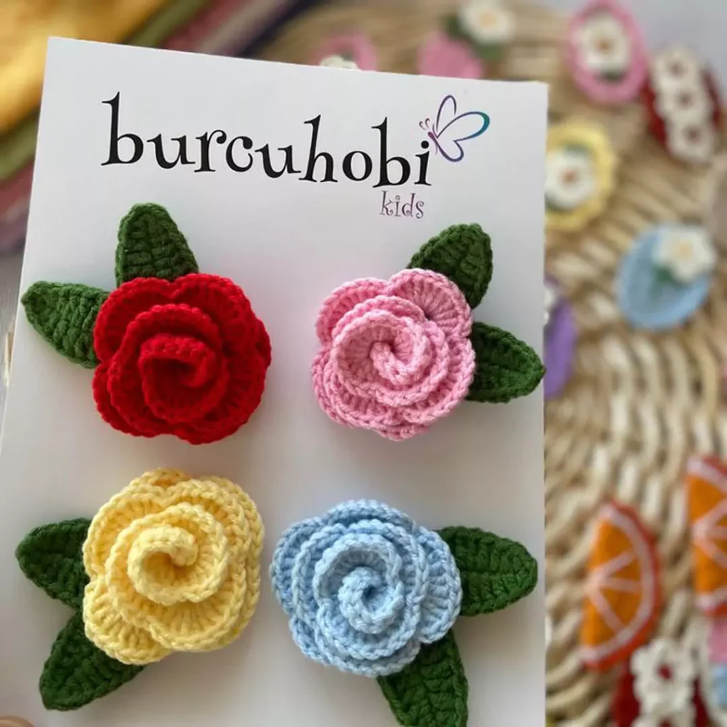 Attractive Knitted hairpins with flower designs