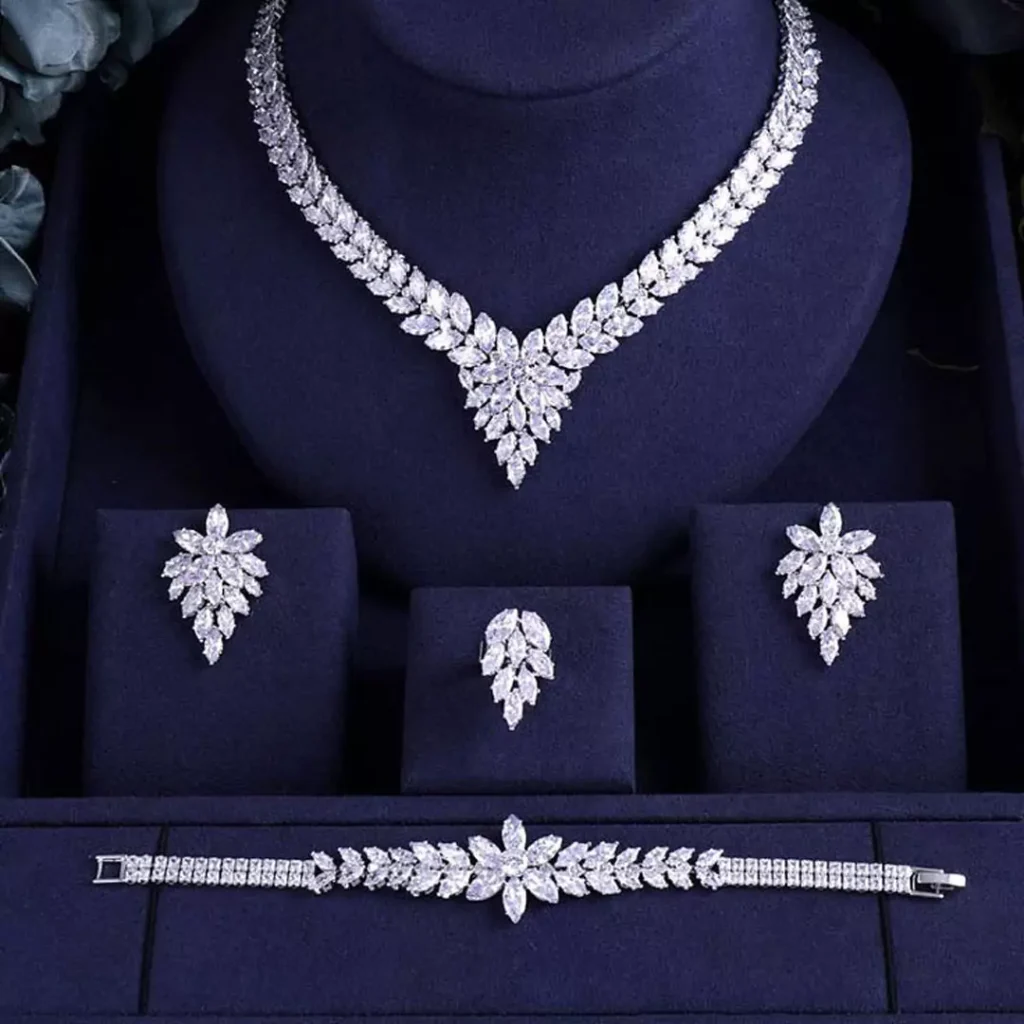 glamorous modern gold jewelry set