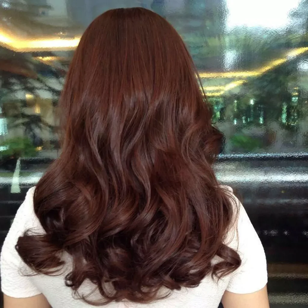 Deceptive Brown hair color