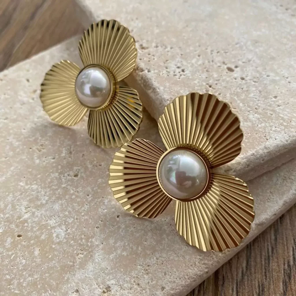 stylish pearl gold stud earrings