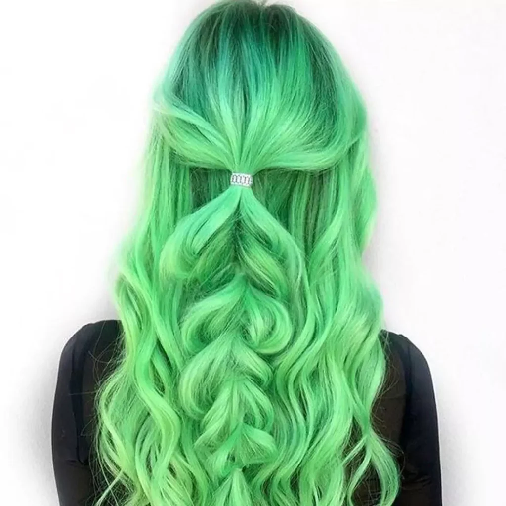 Eye-catching Green hair color 